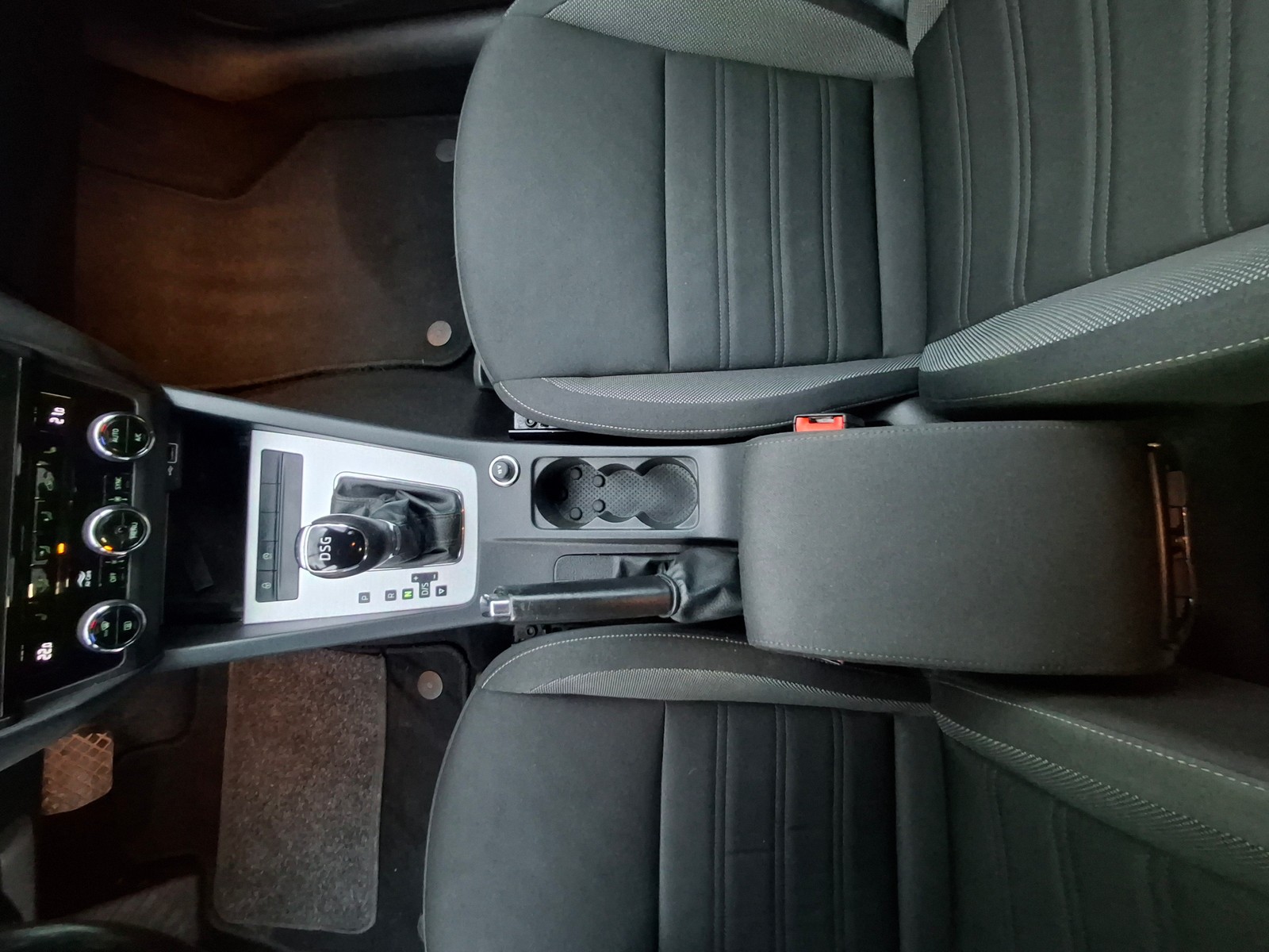 Skoda Octavia 2.0 TDI AMBITION LIMITED DSG COMBI - ΧΩΡΙΣ ΦΠΑ — 27