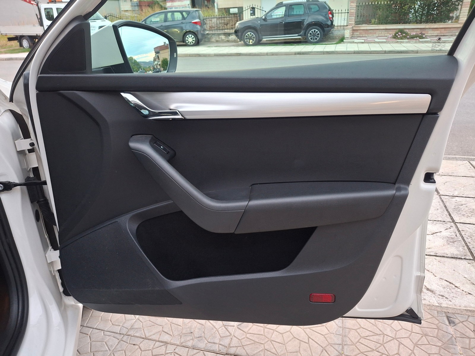 Skoda Octavia 2.0 TDI AMBITION LIMITED DSG COMBI - ΧΩΡΙΣ ΦΠΑ — 29
