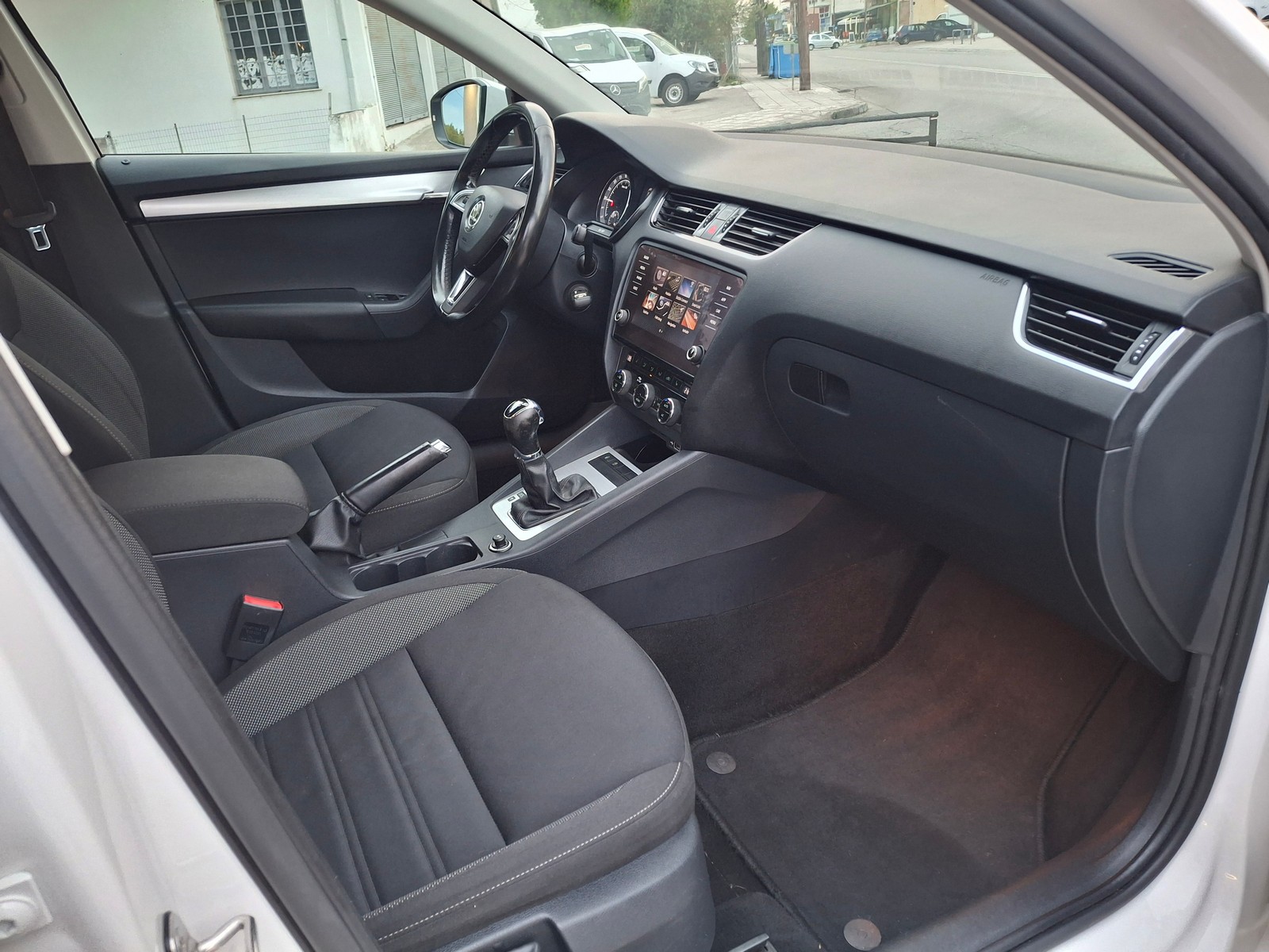 Skoda Octavia 2.0 TDI AMBITION LIMITED DSG COMBI - ΧΩΡΙΣ ΦΠΑ — 30