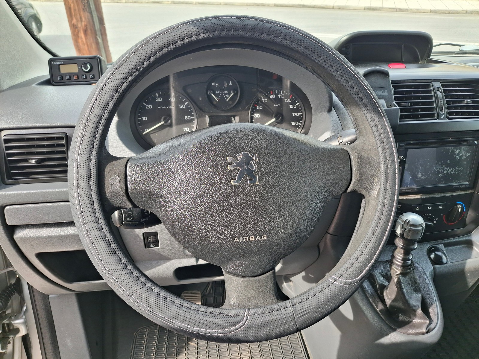 Peugeot Expert — 15