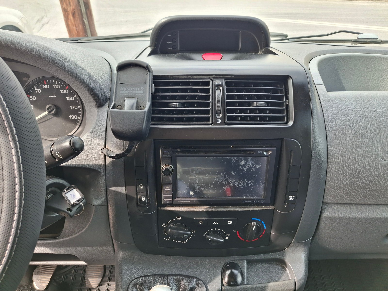 Peugeot Expert — 19