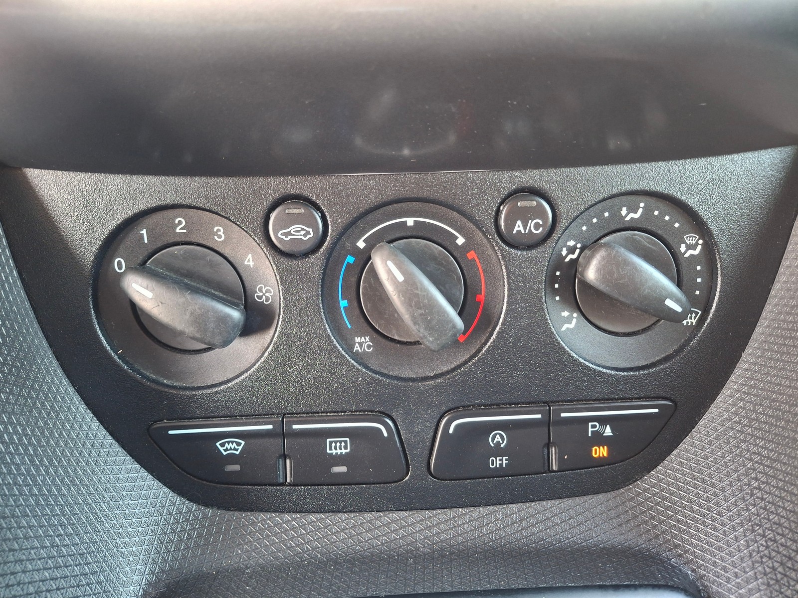 Ford Transit 1.5 TDCi Kasten Trend Lang — 26