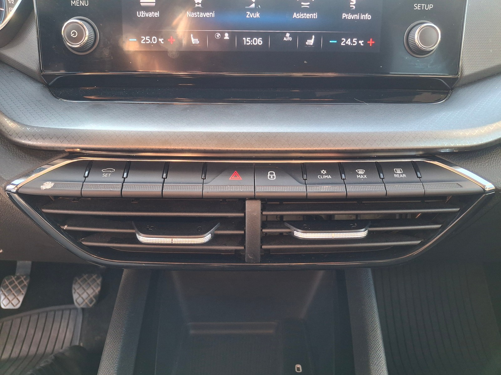 Skoda Octavia 2.0 TDI Ambition Combi — 23