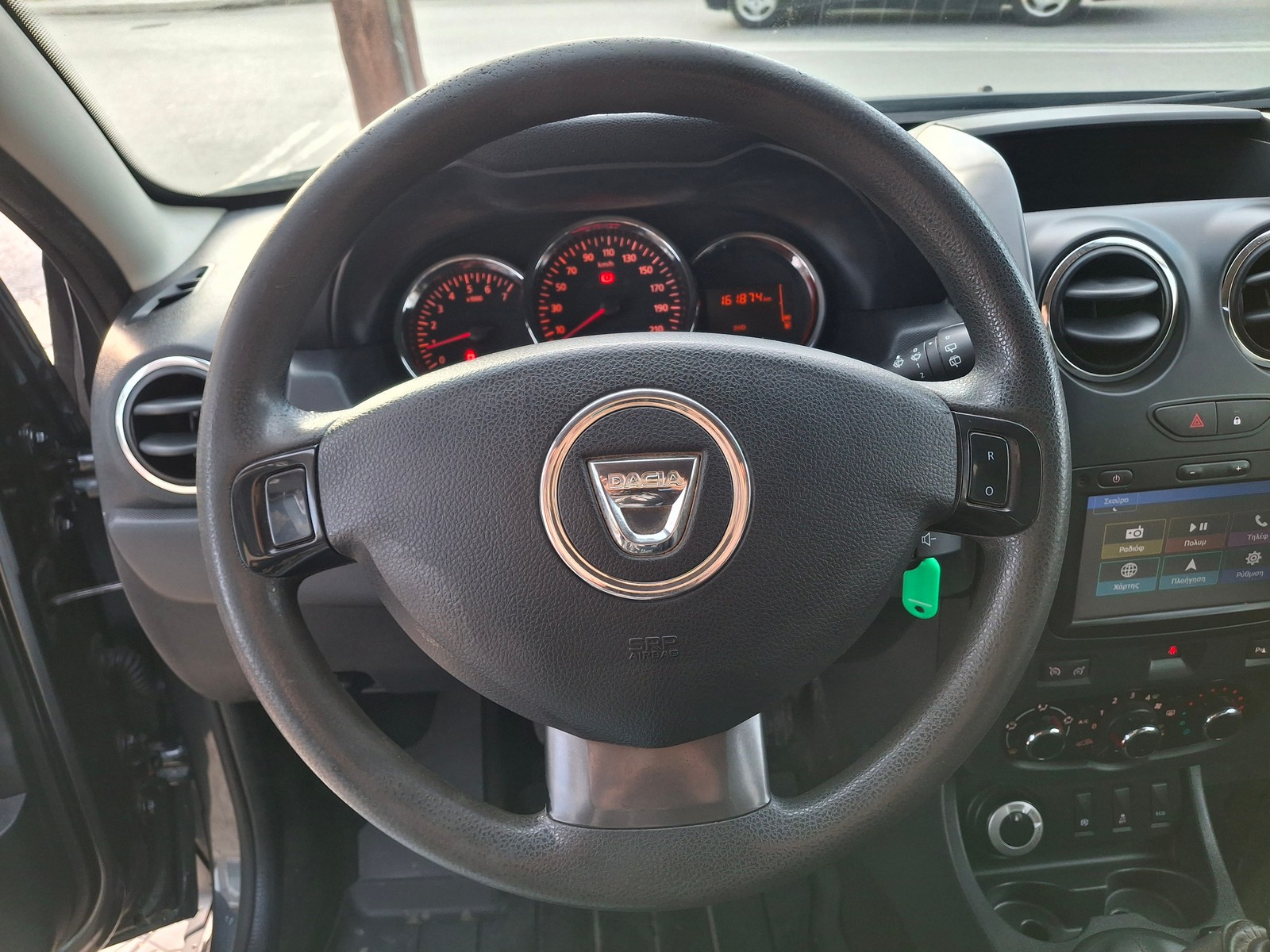 Dacia Duster 1.5 dCi Laureate 4x4 — 14
