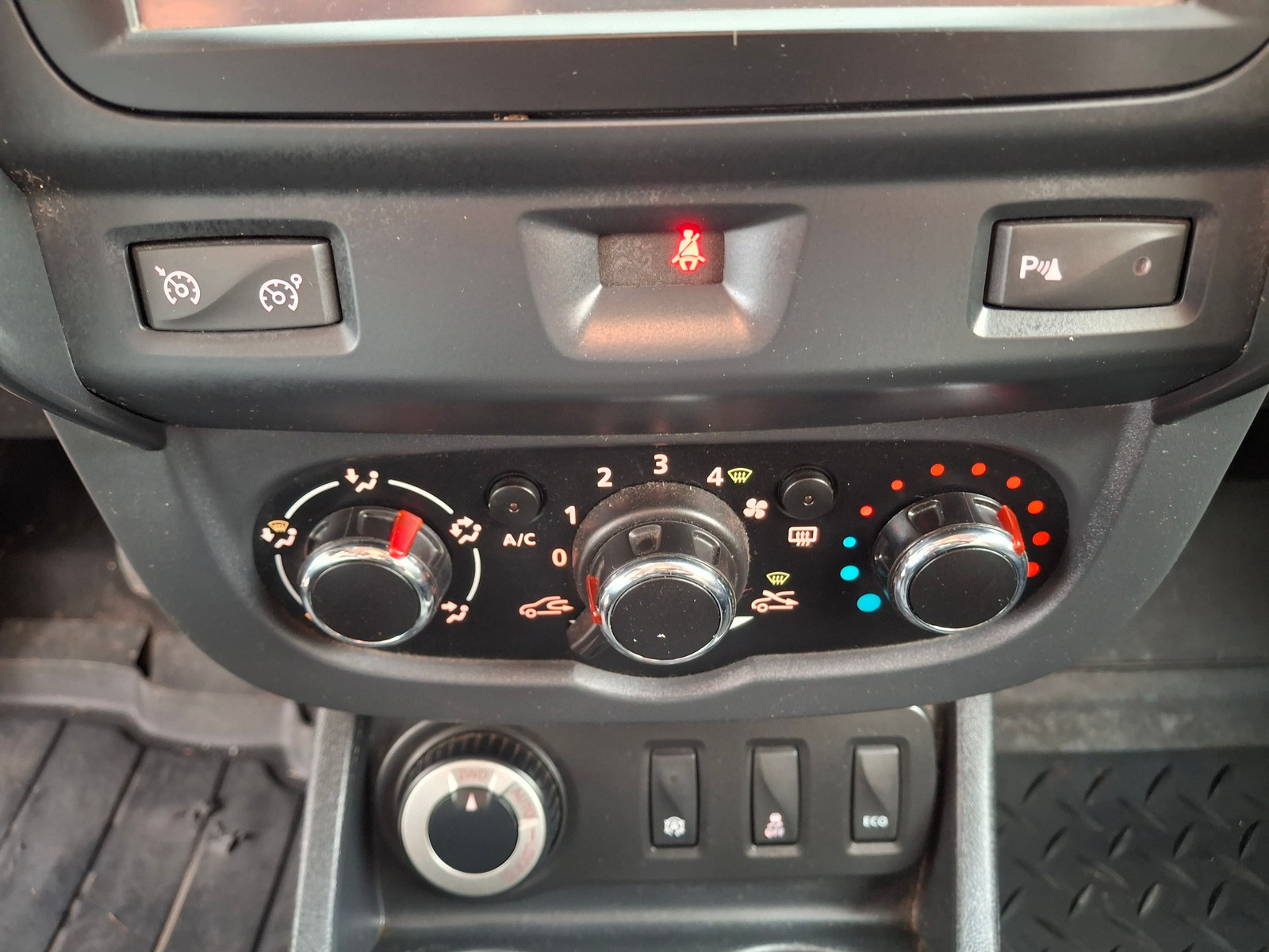Dacia Duster 1.5 dCi Laureate 4x4 — 23