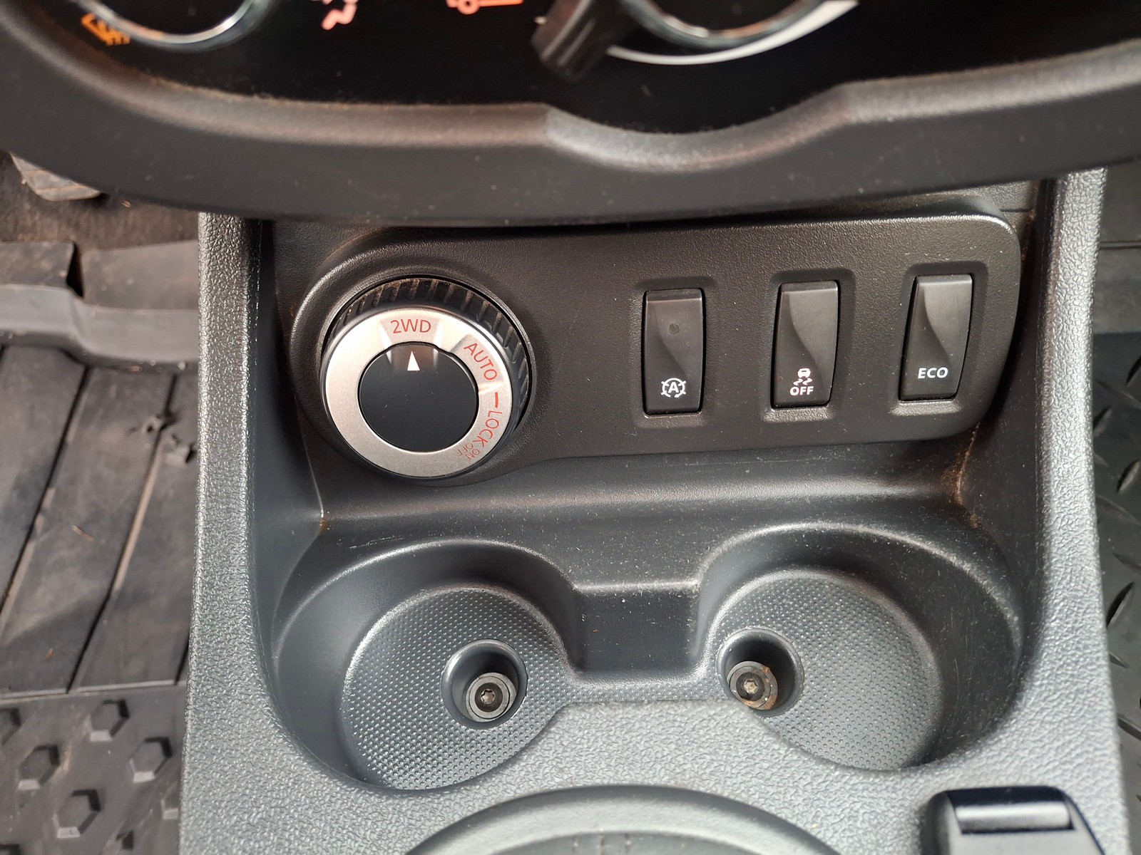 Dacia Duster 1.5 dCi Laureate 4x4 — 24