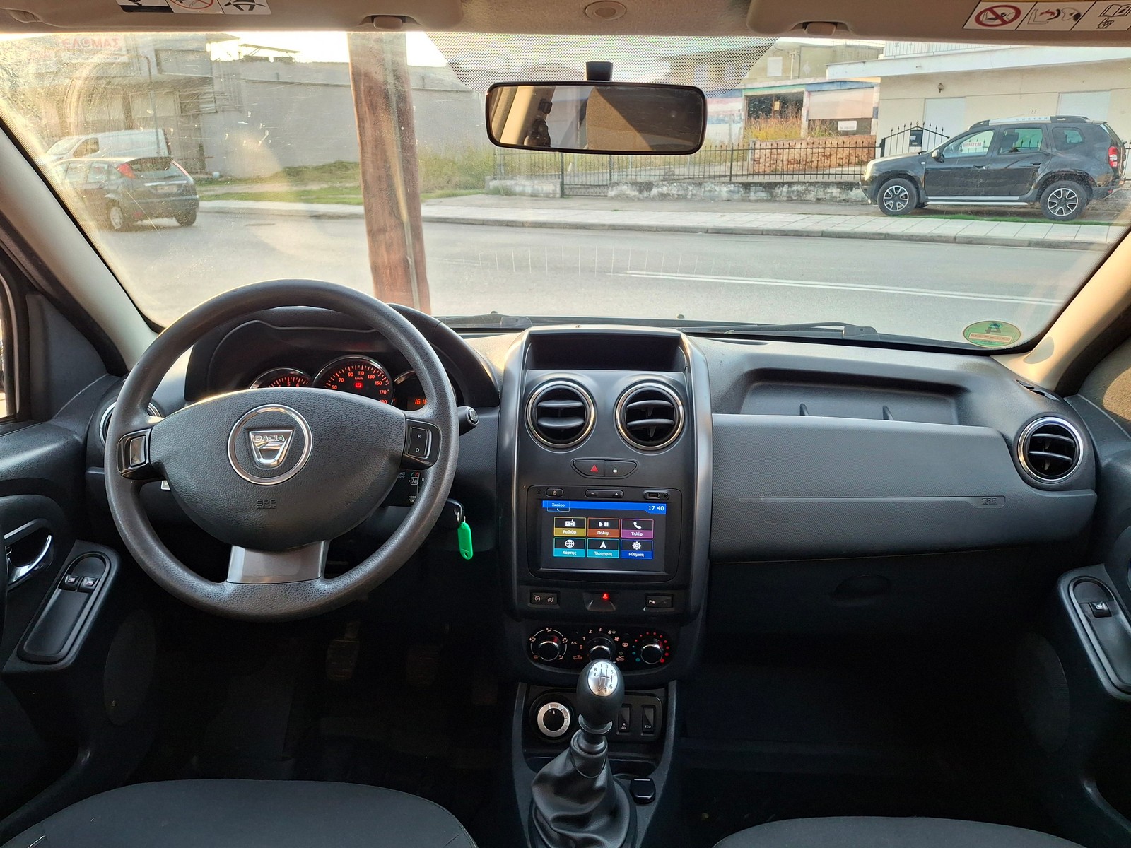 Dacia Duster 1.5 dCi Laureate 4x4 — 13
