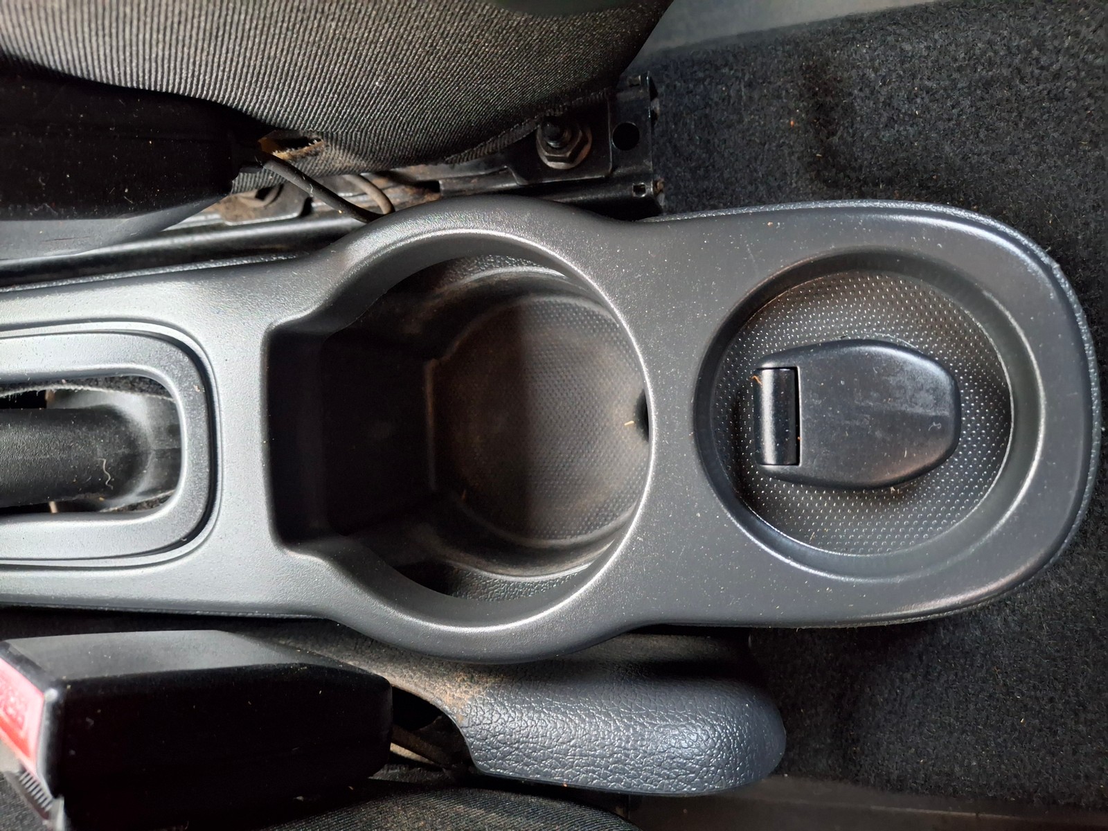 Dacia Duster 1.5 dCi Laureate 4x4 — 27